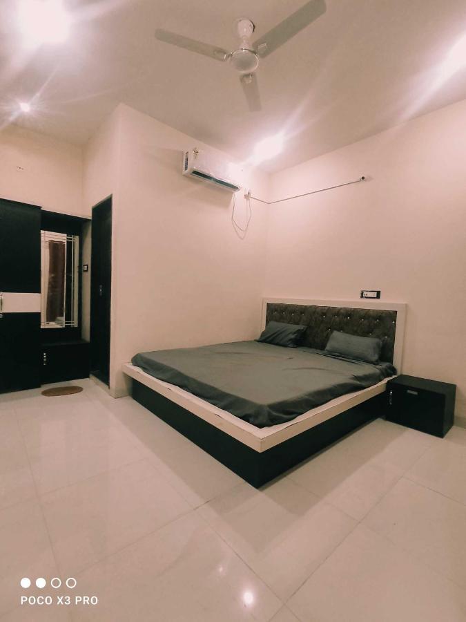 Oyo Siddharth Regency 3*
